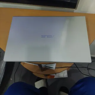 Asus X515 Intel Core i7 8GB RAM 512GB SSD
