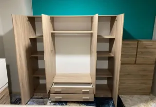 Armario Blanco y Marrón