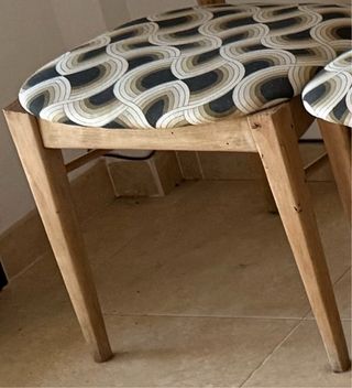 Belle sedie retrò sbiancate in legno naturale