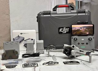 DJI Mini 4 Pro con tutti gli accessori