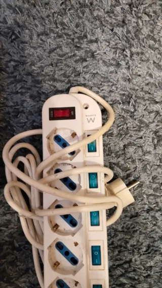 Regletas de 6 y 8 enchufes