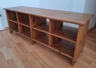 URGE! Mueble de roble con estantes