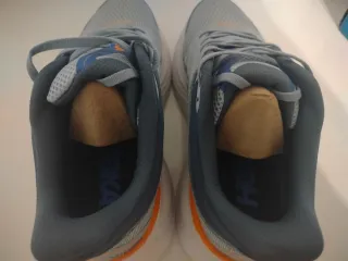 Deportivas Hoka Bondi 9