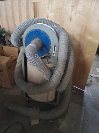 Aspiradora Serrín Profesional Dewalt