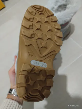 Scarponcini da neve bambina taglia 25-26