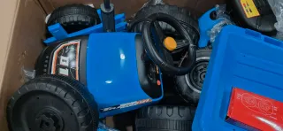 Trattore elettrico per bambini blu