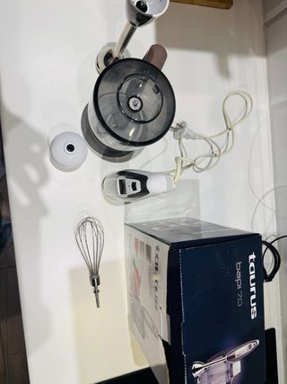 Batidora Taurus Bapi 7.0 blanca