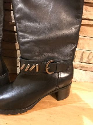 Botas altas Farrutx piel negras talla 36