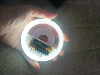 Supporto telefono, luce selfie e cordino