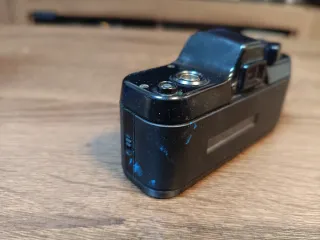 Cámara reflex Pentax auto 110 con objetivo 24mm