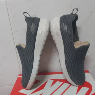 Zapatillas Skechers Gris Talla 39.5