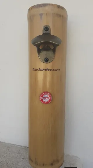 Apribottiglie da parete in bambù