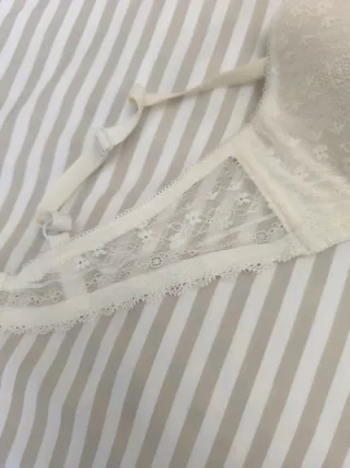 Conjunto lencería encaje blanco roto