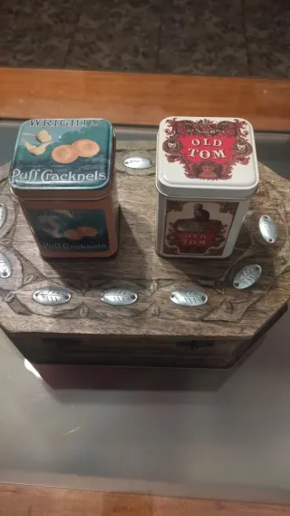 Latas antiguas de colección Wright's y Old Tom