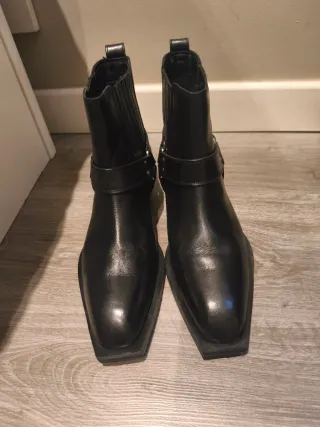 Botines piel negros talla 42