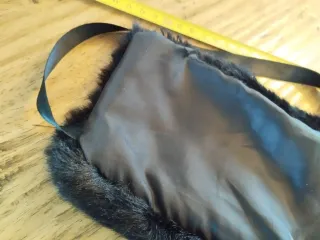 Scaldacollo in pelliccia sintetica nera