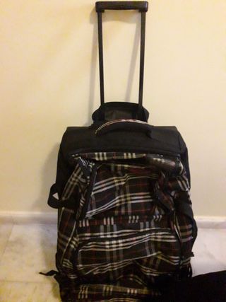 Maleta de viaje con ruedas