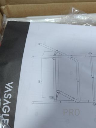 Porta Asciugamani VASAGLE a Piedi, Libreria Pieghevole con 4 Ganci, Borsa in Tessuto, 98,6 cm di Altezza, per Camera da Letto, Soggiorno, Bagno, Bianco Perla e Marrone Cammello LLS020W01