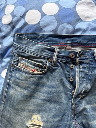 Pantalón Vaquero Diesel Talla 30 Desgastado