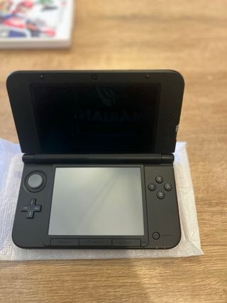 Nintendo 3DS XL Rossa + Mario Kart 7