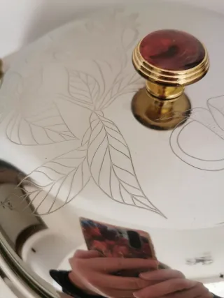 Vassoio Portata acciaio con rifiniture in oro 24 k