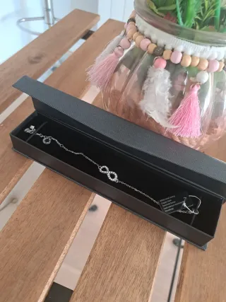 Pulsera Infinito con SWAROVSKI nueva