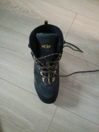 Botas de montaña Salomon T44 Gore-Tex