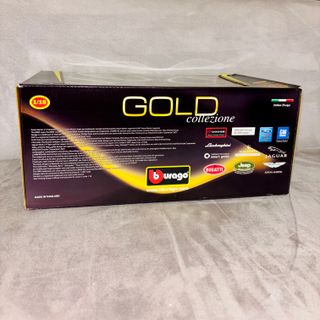 Burago Fiat 500 L 1:18 Gold Collezione