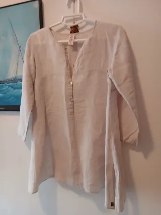 Blusa de lino beige