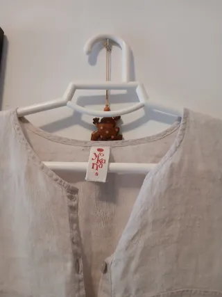 Blusa de lino beige