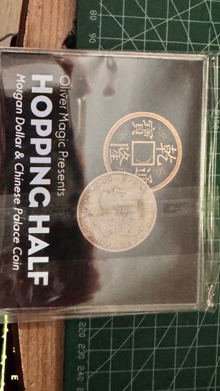 Juego de monedas mágicas Oliver Magic HOPPING HALF