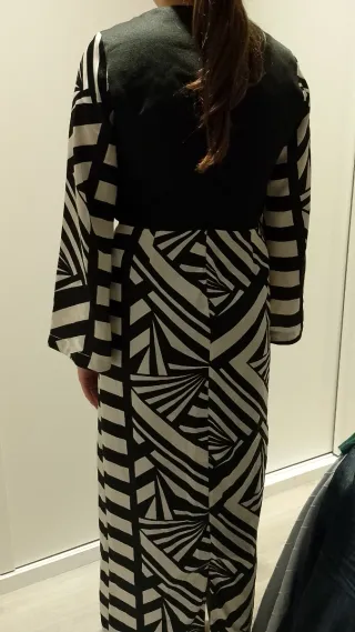 Vestido Largo Fiesta Blanco y Negro. talla M/L