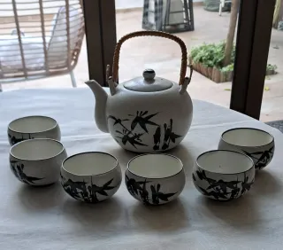 Set da tè giapponese con bambù