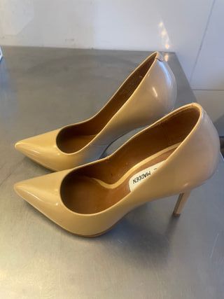 Zapatos tacón Steve Madden beige Talla 37