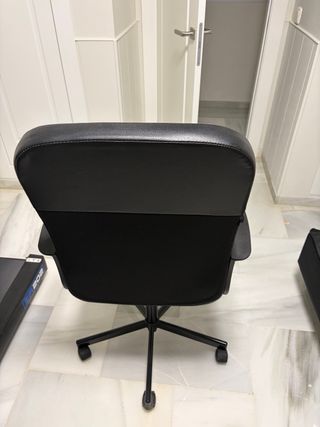 Poltrona da ufficio nera