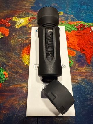 Linterna Olight Javelot Mini de largo alcance