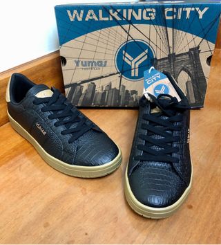 Zapatillas Yumas Negras Talla 40