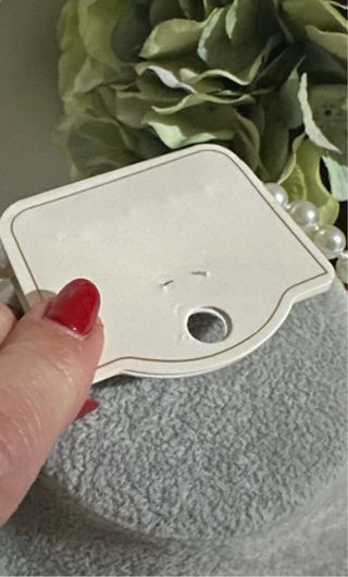 Colar com flor dourada e pérolas