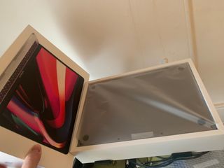 COMO NUEVO Macbook pro 13" M1 Caja Cargador