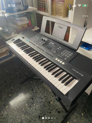 Teclado Yamaha PSR-E473 61 teclas