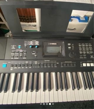 Teclado Yamaha PSR-E473 61 teclas