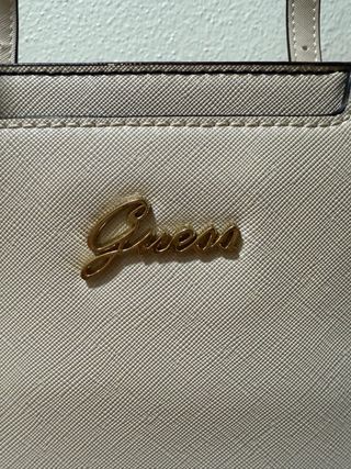 Bolso Guess Beige y Negro