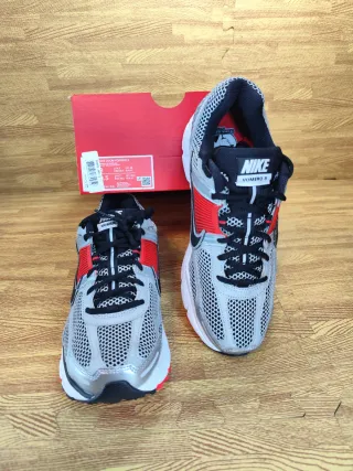 Nike Zoom Vomero 5, núm 41