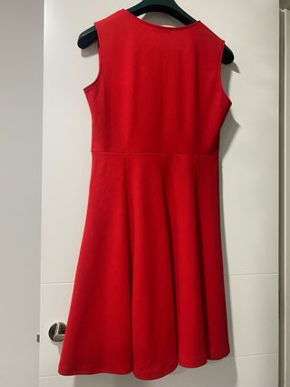 Vestido rojo vuelo fiesta