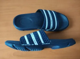 Chanclas azules FLASH
