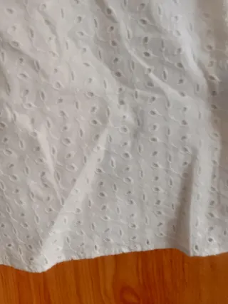 Camisa blanca manga corta bordada