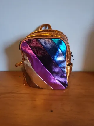 Mochila Metálica Arcoíris
