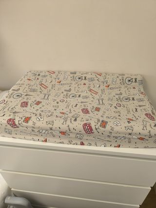 Fodere su misura per il fasciatoio Ikea