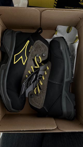 Zapatos seguridad Diadora Utility T 40 SIN USAR