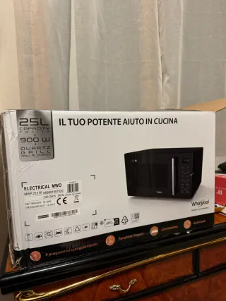 Microonde Whirlpool bianco